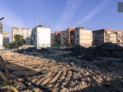 ...mentre non esiste pi� il campetto da calcio che sorgeva accanto all�edificio religioso, da poco abbattuto per far spazio a un complesso residenziale